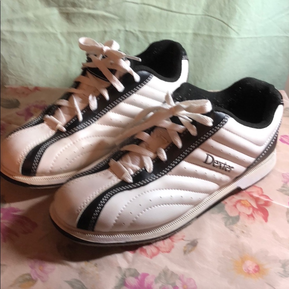 Bowling shoes